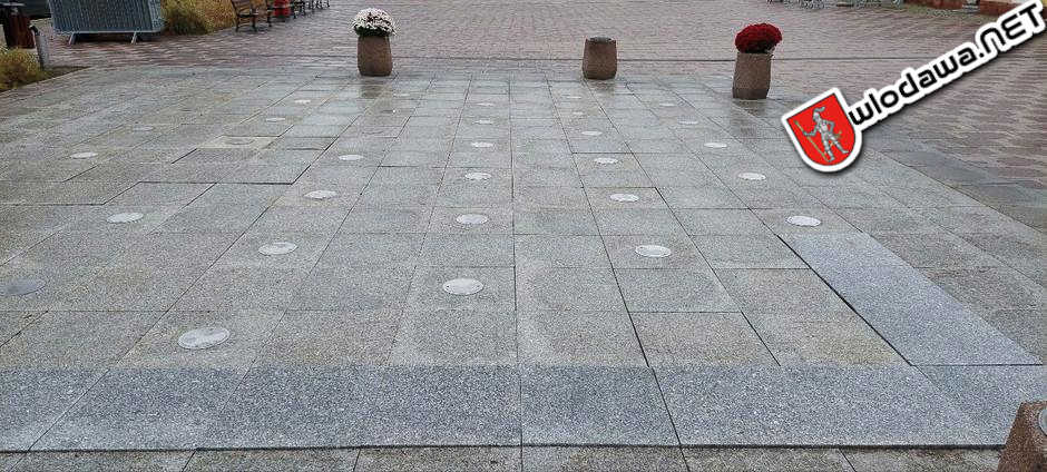 Włodawa: Katastrofa w fontannie, czyli JAK służby komunalne zrobiły pokaz specjalny przed Świętem Niepodległości /wideo/  Wydarzenia z miasta Włodawy powiat włodawskiego i gminy Włodawa oraz  Polesie Zachodnie na Sygnale i 24 na dobę