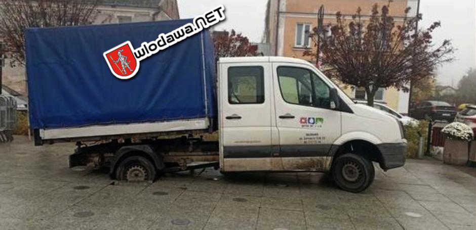  Włodawa: Katastrofa w fontannie, czyli JAK służby komunalne zrobiły pokaz specjalny przed Świętem Niepodległości /wideo/ Wydarzenia z miasta Włodawy powiat włodawskiego i gminy Włodawa oraz  Polesie Zachodnie na Sygnale i 24 na dobę